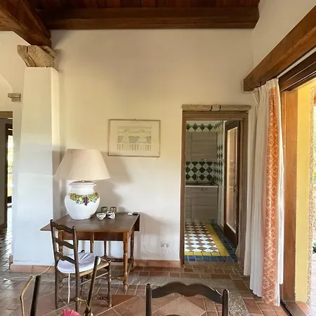 Гостьовий будинок Smeralda 3*