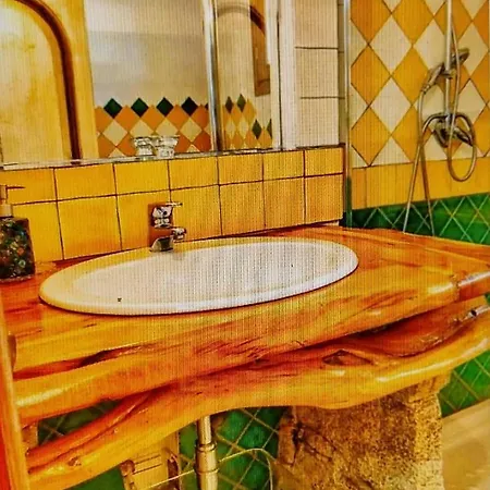 Smeralda Гостьовий будинок Ольбія