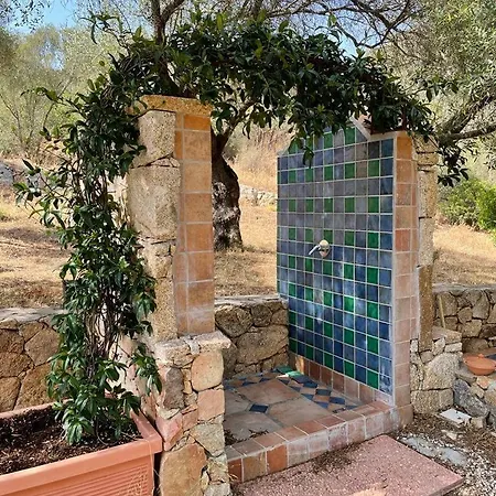 Smeralda Guest house *